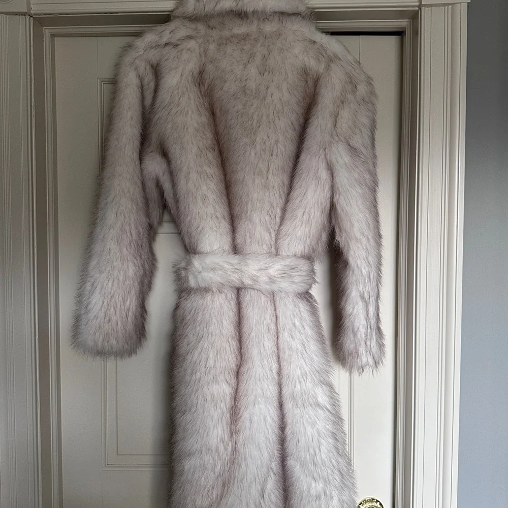 White Faux Fur Belted Coat Long Plush Robe Style Winter Jacket - Picture 4 of 4